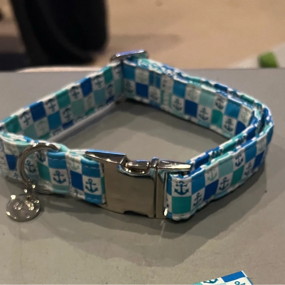 Urara Pup Dog Collar Bow Tie – Nautical Blue & White Anchor – Medium – NWT